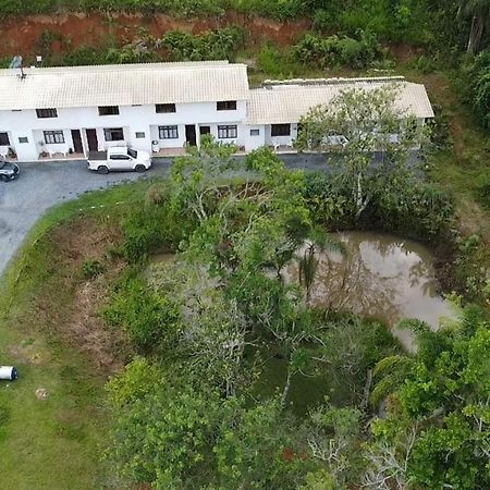 شقة Barra do Trombudo  في Hospedagem Mafli المظهر الخارجي الصورة